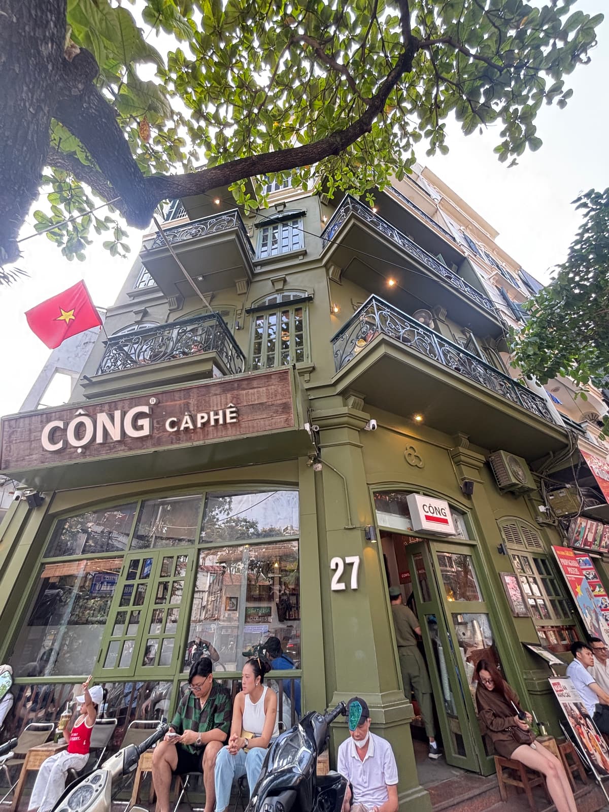 Cộng Cà Phê — Tràng Tiền