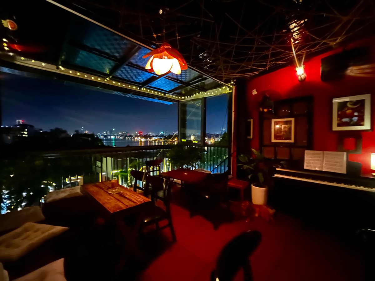Hidden Gem — Xuân Diệu