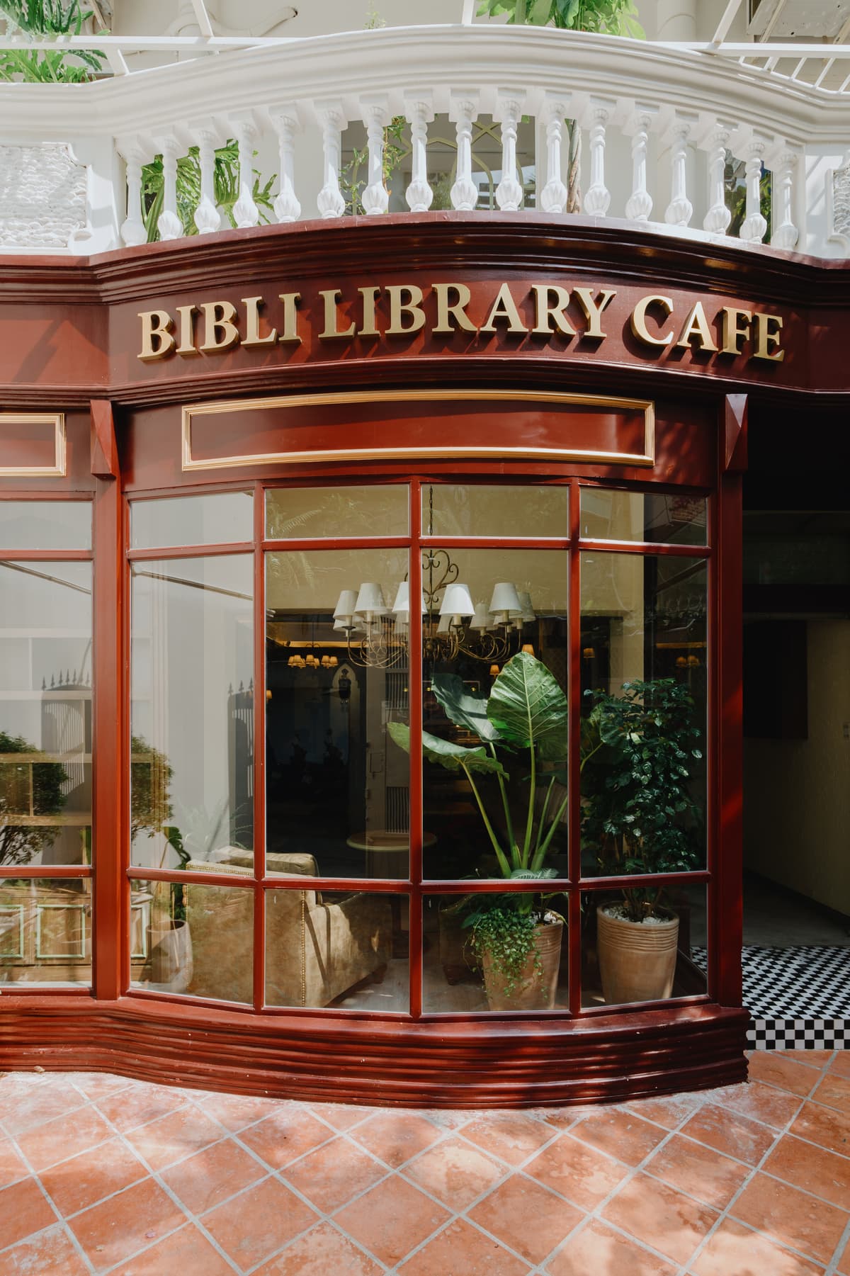Library Cafe — Q5